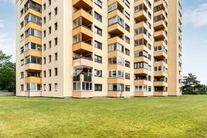 Vermietete Erdgeschosswohnung mit sonnigem Wintergarten in gepflegter Wohnanlage 
 – Die vollständige Adresse der Immobilie erhältst du vom Anbieter., 84489 Burghausen – Vorschaubild 4