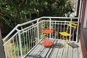 Freie, top renovierte Erdgeschosswohnung + Gartenteil