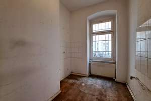 Leerstehende und renovierungsbedürftige 2-Zimmer-Erdgeschosswohnung – Flughafenstraße 24, 12053 Neukölln (Ortsteil), Berlin – Vorschaubild 5