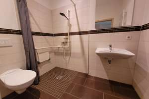 // Seniorengerechte Wohung - Bad mit Dusche - Einbauküche // – Mockauer Straße 30, 4357 Mockau-Süd, Leipzig – Vorschaubild 10