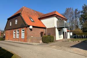 Ertragreiches u. großes Mehrfamilienhaus in Quisdorf bei Eutin gelegen – Die vollständige Adresse der Immobilie erhältst du vom Anbieter., 23715 Bosau – Vorschaubild 2