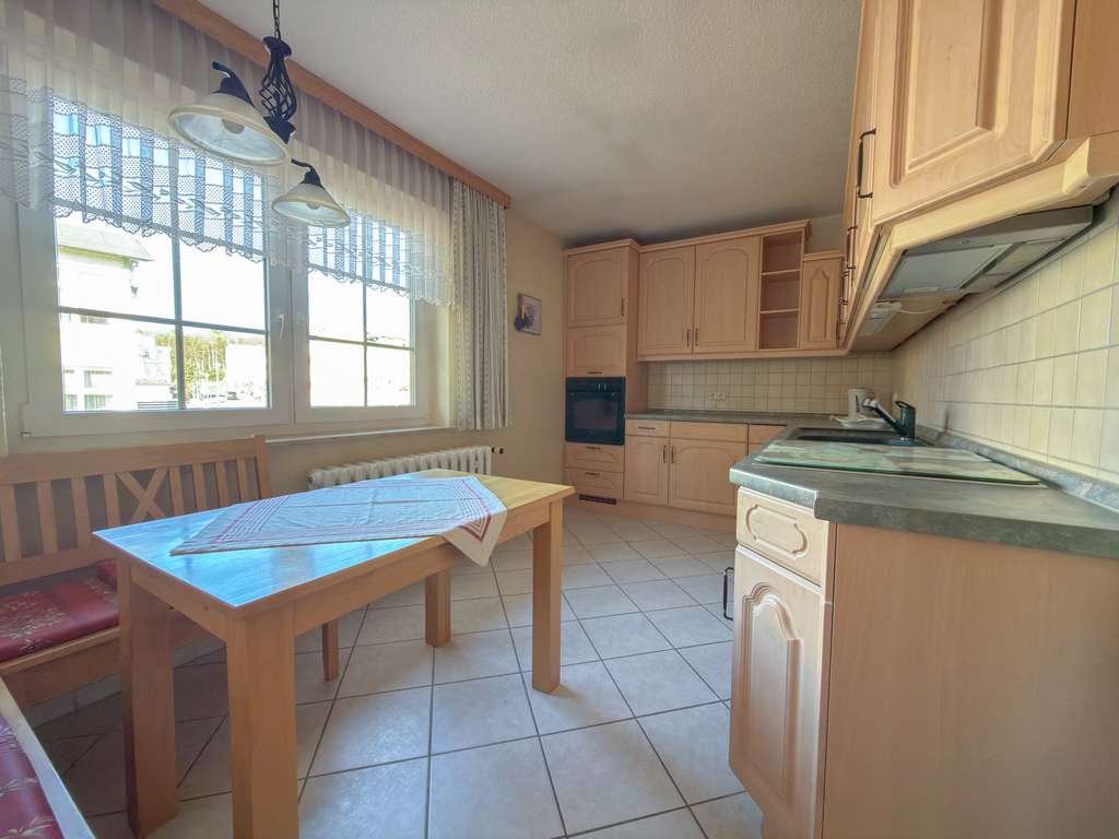 Immobilie in Sellin - Großzügiges Anwesen mit zusätzlichem Bungalow in strandnaher Toplage von Sellin - Bild 3