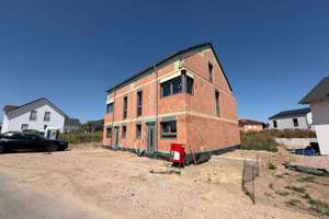 Moderne Doppelhaushälfte mit Garten, Terrasse & hochwertiger Ausstattung in Gau-Odernheim – 55239 Gau-Odernheim – Vorschaubild 5