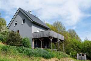 **RESERVIERT** Energieeffizientes Einfamilienhaus mit Panoramablick und Wellnessbereich!  – Neustadt a.d. Aisch-Bad Windsheim (Kreis) – Vorschaubild 1
