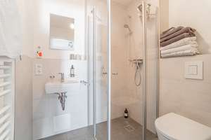 Moderne, bezugsfreie 4-Zimmer mit hochwertiger Ausstattung, Westbalkon und zwei Bädern – Die vollständige Adresse der Immobilie erhältst du vom Anbieter., 81829 Trudering-Riem (Ortsteil), München – Vorschaubild 16