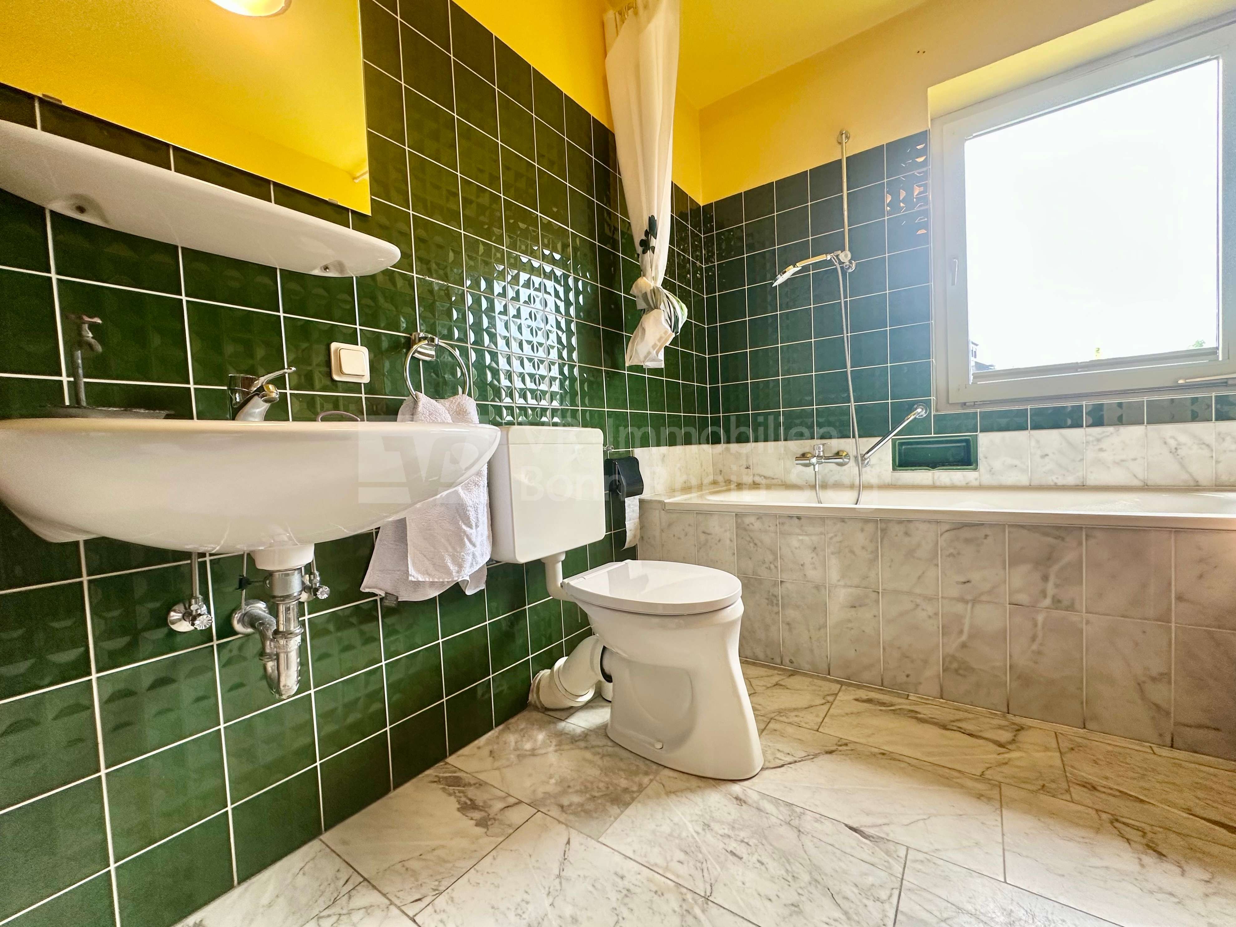 Immobilie in Siegburg - Seltene Gelegenheit: Mehrfamilienhaus in exklusiver Lage! - Bild 3