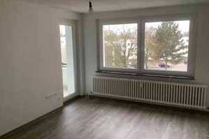 Gemütliches Wohnen: 2 Zimmer-Wohnung mit Balkon – Schlehenweg 13, 33609 Bielefeld – Vorschaubild 2