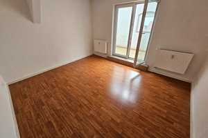 Ansprechende 3 Zimmer im Dachgeschoss+Balkon+Loggia+Tageslichtbad mit mit Badewanne+Abstellraum ! – Schönebecker Str. 47, 39104 Magdeburg – Vorschaubild 6