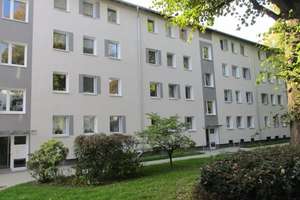 Renovierte 3 Zimmer-Wohnung mit Balkon! – Mörikestraße 28, 45128 Südviertel, Essen – Vorschaubild 1