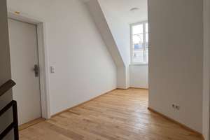 ***Große 4 Zi.-Wohnung im 2.OG, WE 2-10 mit großer Dachterrasse*** – Pfinztalstr. 2, 76227 Durlach, Karlsruhe – Vorschaubild 3