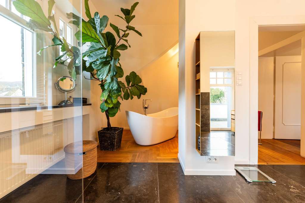 Immobilie in Unkel - Sanierte Jugendstilvilla in Rheinlage - Bild 2