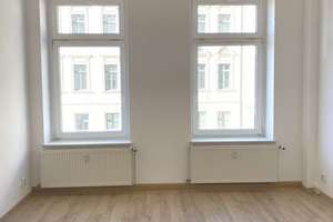 +++SCHÖNE 2-R. WHG. +TAGESLICHTBAD m. WANNE+++GROßZÜGIGE RÄUME ++++