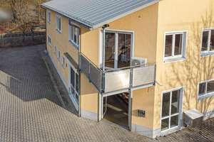 Wohnen & Arbeiten  vereint – vielseitige Immobilie mit sofortigem Cashflow! – Die vollständige Adresse der Immobilie erhältst du vom Anbieter., 90579 Langenzenn – Vorschaubild 1