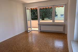 Gepflegte, 3-Zi.-Whg. mit Balkon und Garage in Friedrichshafen – Weidenring 66, 88046 Friedrichshafen – Vorschaubild 2