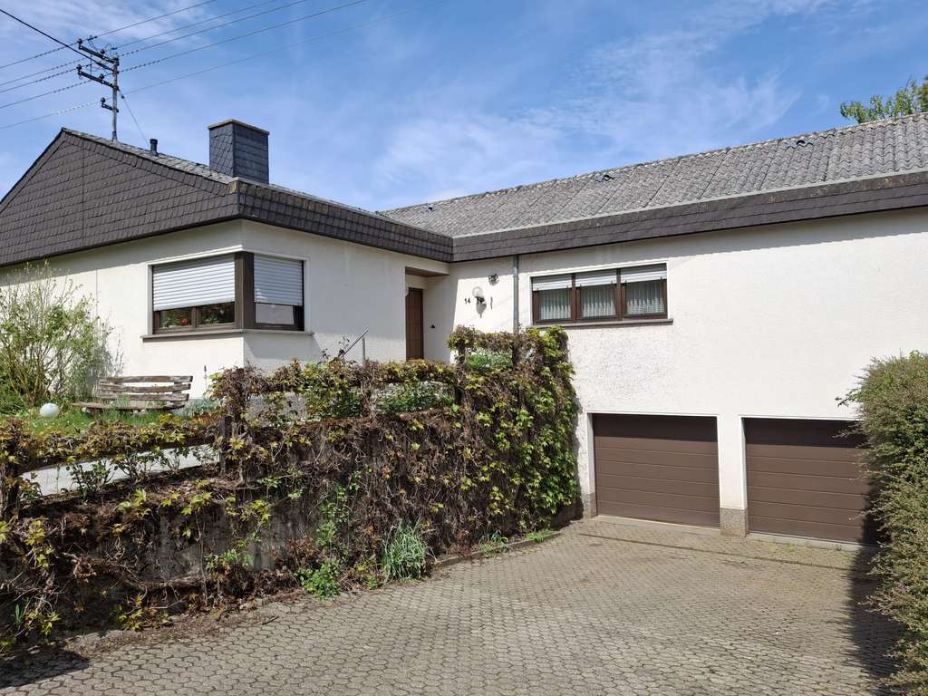 Immobilie in Mechernich - Freistehender Bungalow in Mechernich-Weyer mit wunderschönem Ausblick  - Bild 4