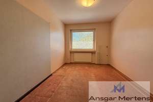 Reihenmittelhaus in M'gladbach-Lürrip
(M)EIN modernes Familiendomizil mit Südgarten & Garage – Im Dommer 25, 41065 Lürrip, Mönchengladbach – Vorschaubild 15