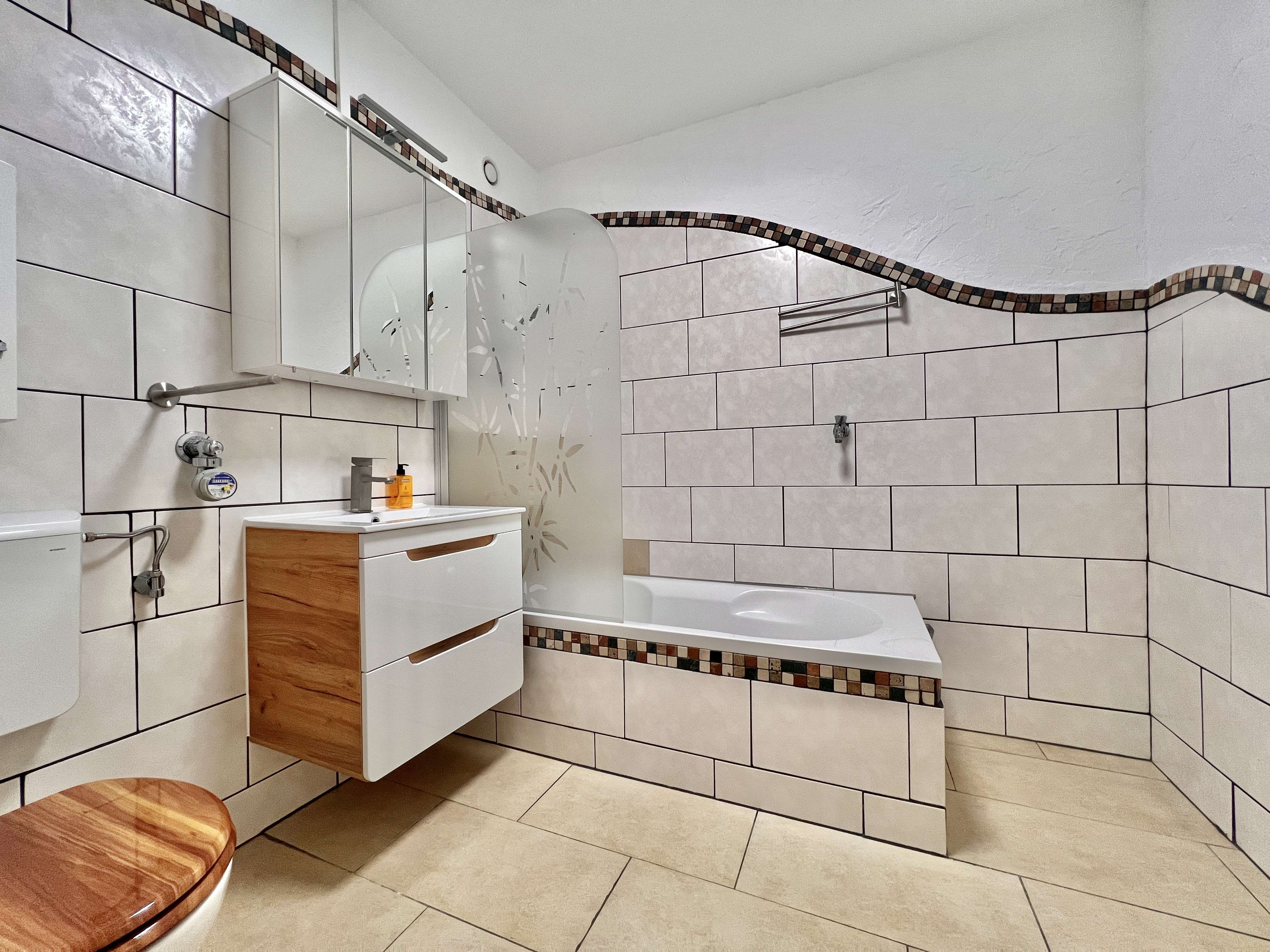 Immobilie in Immenstadt im Allgäu - * Helle 3-Zi.-Wohnung mit Balkon, Aufzug & TG-Stellplatz* - Bild 0