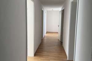 WG geeignet : Geschmackvolle 5-Zimmer-Wohnung in Nürnberg , Zweigstraße 20 – Zweigstraße 20, 90439 Sündersbühl, Nürnberg – Vorschaubild 4