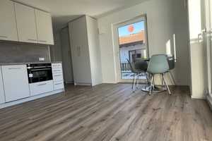 City-Apartment mit Luxusausstattung, Balkon und Tiefgaragenstellplatz – Schleißheimer Straße 433, 80935 München – Vorschaubild 1