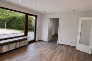 Modernisierte 4-Zi.-Wohnung mit Terrasse im Zweifamilienhaus, S-Bahn fußläufig – Liststraße 11, 71336 Waiblingen – Vorschaubild 4