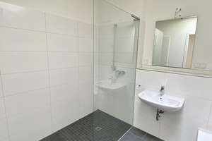 Wohnquartier im Stadtteil Burg - 5-Zimmer Reihenhaus mit Terrasse – Gretelriede 40 C, 30419 Burg, Hannover – Vorschaubild 3