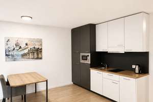 Großzügig möbliertes 2-Zimmer-Apartment in Potsdam - Einheit im 3. Obergeschoss