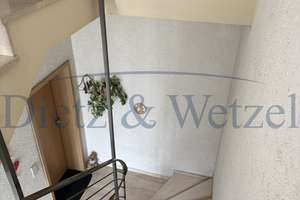 Gepflegtes Dreifamilienhaus in solider Klinkerbauweise mit einer freien Wohnung – Die vollständige Adresse der Immobilie erhältst du vom Anbieter., 33689 Sennestadt, Bielefeld – Vorschaubild 4