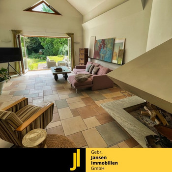 Zuhause mit Wow-Effekt! Zweifamilienhaus in Top-Lage von Cloppenburg!