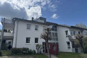 Fernab vom Stadttrubel - Helle Wohlfühlwohnung mit Balkon am Georgenberg in Reutlingen – Die vollständige Adresse der Immobilie erhältst du vom Anbieter., 72764 Reutlingen-Mitte, Reutlingen – Vorschaubild 11