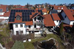 Wohlfühloase mit Gartenidylle: Modernisiertes Haus mit Einliegerwohnung, Doppelgarage und PV-Anlage – Die vollständige Adresse der Immobilie erhältst du vom Anbieter., 84137 Vilsbiburg – Vorschaubild 2