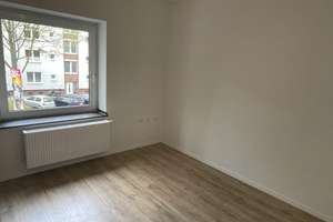 Innenstadt Ost am Westfalenpark: 3,5-Zi.-Wohnung mit Südwestbalkon und Küche! – 44141 Westfalendamm, Dortmund – Vorschaubild 4