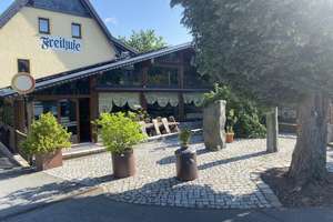 ehemalige, sehr beliebte Gaststätte, auch als Einfamilienhaus oder Mehrgenerationenhaus nutzbar – Die vollständige Adresse der Immobilie erhältst du vom Anbieter., 1904 Neukirch/Lausitz – Vorschaubild 1