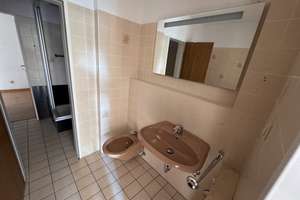 Zentral gelegene 3,5-Zimmer-Wohnung mit Balkon und grünem Ausblick – Robert-Koch-Straße 31, 45879 Altstadt, Gelsenkirchen – Vorschaubild 25
