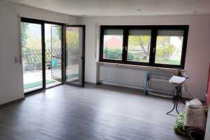 Gepflegtes 2-Familienhaus mit Dachstudio, Kamin, Garten und Garage! – Schweinfurt (Kreis) – Vorschaubild 2