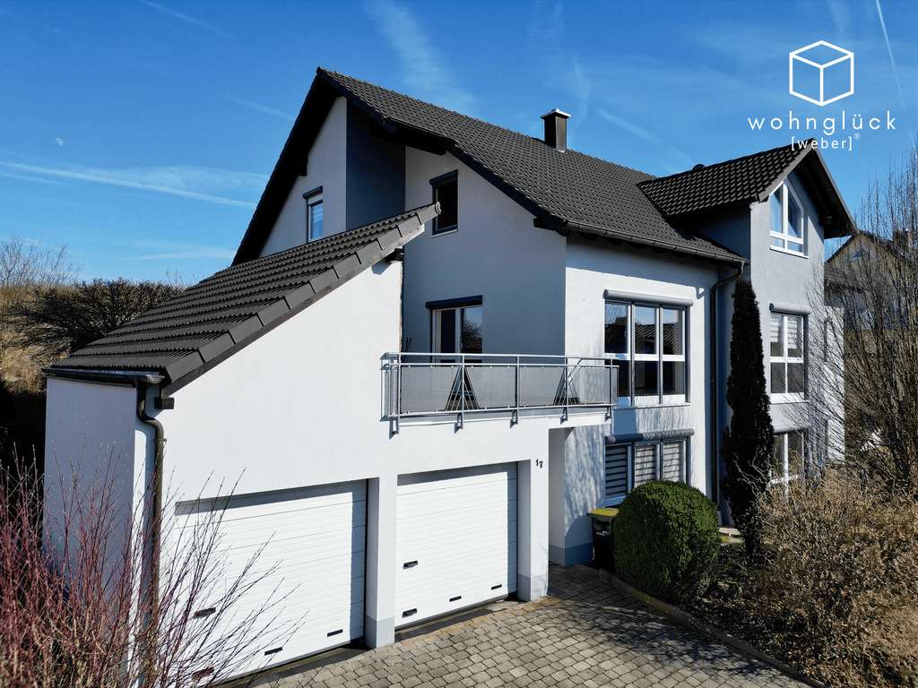 Immobilie in Königheim - 🏡 Einfamilienhaus in Brehmen mit Einliegerwohnung & Ausbaureserve - Bild 1