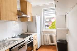 Wohnen im Grünen in Milbertshofen: moderne, MÖBLIERTE 3-Zimmer-Wohnung mit sonnigem Balkon – Die vollständige Adresse der Immobilie erhältst du vom Anbieter., 80807 Milbertshofen, München – Vorschaubild 7