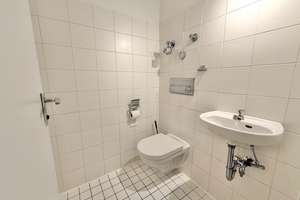 AB SOFORT FREI !! Sonnige 2 Zi.-Whg mit großem Süd-Balkon in Alt-Moosach – Treitschkestrasse 00, 80992 Alt-Moosach, München – Vorschaubild 16