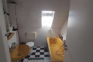 Helle Dachgeschosswohnung mit viel Charme – ideal für Singles oder Paare oder WG für Studierende – Herner Straße 269, 44807 Hofstede, Bochum – Vorschaubild 3