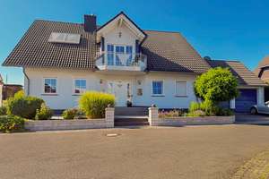 Ihr Familienhaus in Ranstadt - warm, großzügig und voller Lebensqualität – Die vollständige Adresse der Immobilie erhältst du vom Anbieter., 63691 Ranstadt – Vorschaubild 1