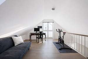 AIGNER - Moderne Maisonette mit traumhaftem Blick ins Grüne, hohem Freizeitwert und S-Bahn-Nähe – Die vollständige Adresse der Immobilie erhältst du vom Anbieter., 81249 Lochhausen, München – Vorschaubild 7
