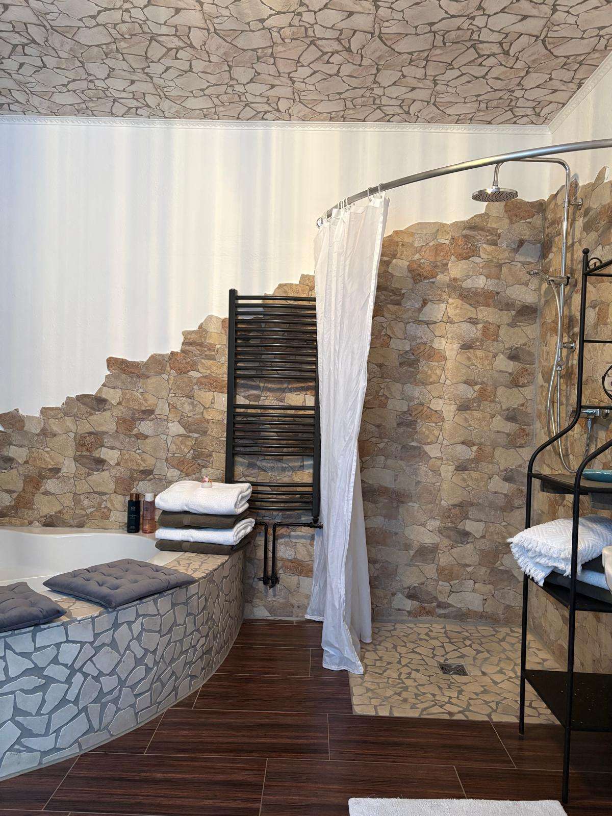 Immobilie in Fintel - Resthof mit großzügigem Grundstück und Nutzungsmöglichkeiten - Bild 0