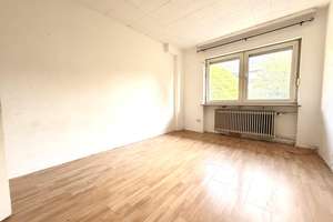 Viel Raum für Familie oder Investment - leere 4 Zimmer-Wohnung mit großem Balkon + PROVISIONSFREI + – Herzog-Berhnhard-Straße 134, 90439 Sündersbühl, Nürnberg – Vorschaubild 6