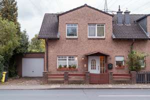Gepflegte Doppelhaushälfte mit großem Garten und Garage in Düsseldorf-Gerresheim (Privatverkauf) – Glashüttenstraße 14, 40627 Gerresheim, Düsseldorf – Vorschaubild 1