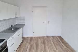 Interesse? Attraktive Zwei-Zimmer-Wohnung mit Einbauküche – Tschaikowskistraße 72, 9130 Sonnenberg, Chemnitz – Vorschaubild 3