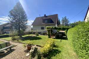 Grüner Traum trifft Wohnkomfort, Einfamilienhaus mit Potential und gepflegtem Garten – Neunkirchen (Kreis) – Vorschaubild 2