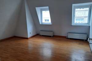 Charmante 2-Zimmer Dachgeschosswohnung in Landshut-Altstadt