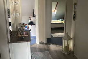 Wohnen mit Charakter: Gepflegte 3-Zimmer-Dachgeschosswohnung in Paderborn – 33100 Kernstadt, Paderborn – Vorschaubild 3