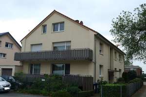 Schöne helle Wohnung mit Balkon