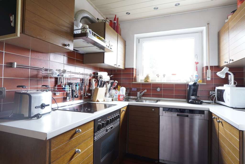 Immobilie in Warthausen - Ihr Traumhaus mit Wintergarten und viel Platz für die Familie - Bild 2