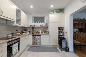 großzügige und luxuriös ausgestattete 3,5 Zimmer-City-Wohnung  – Die vollständige Adresse der Immobilie erhältst du vom Anbieter., 64283 Mitte, Darmstadt – Vorschaubild 11